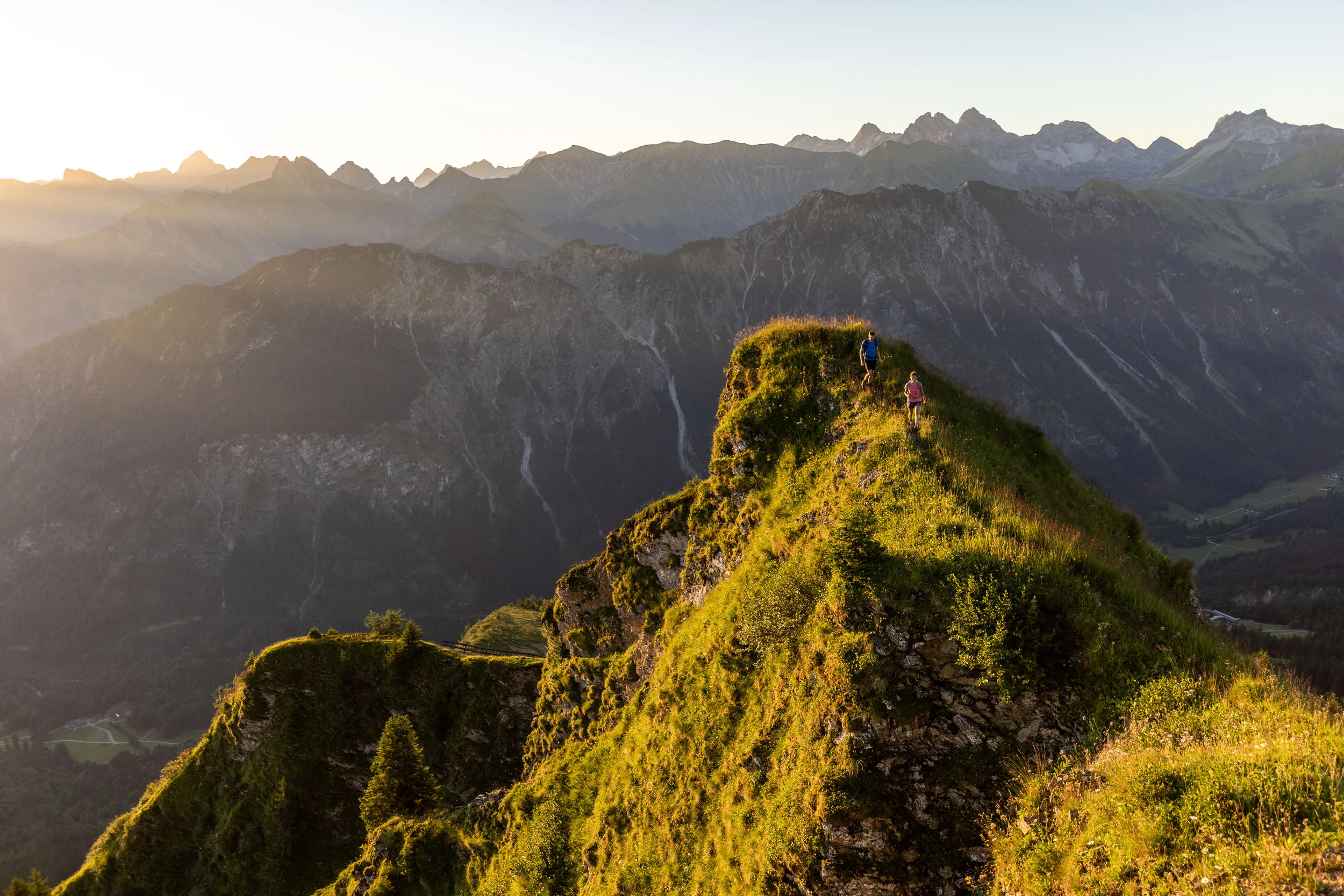 Sonnenaufgang in den Bergen am Fellhorn/Söllereck bei Oberstdorf.