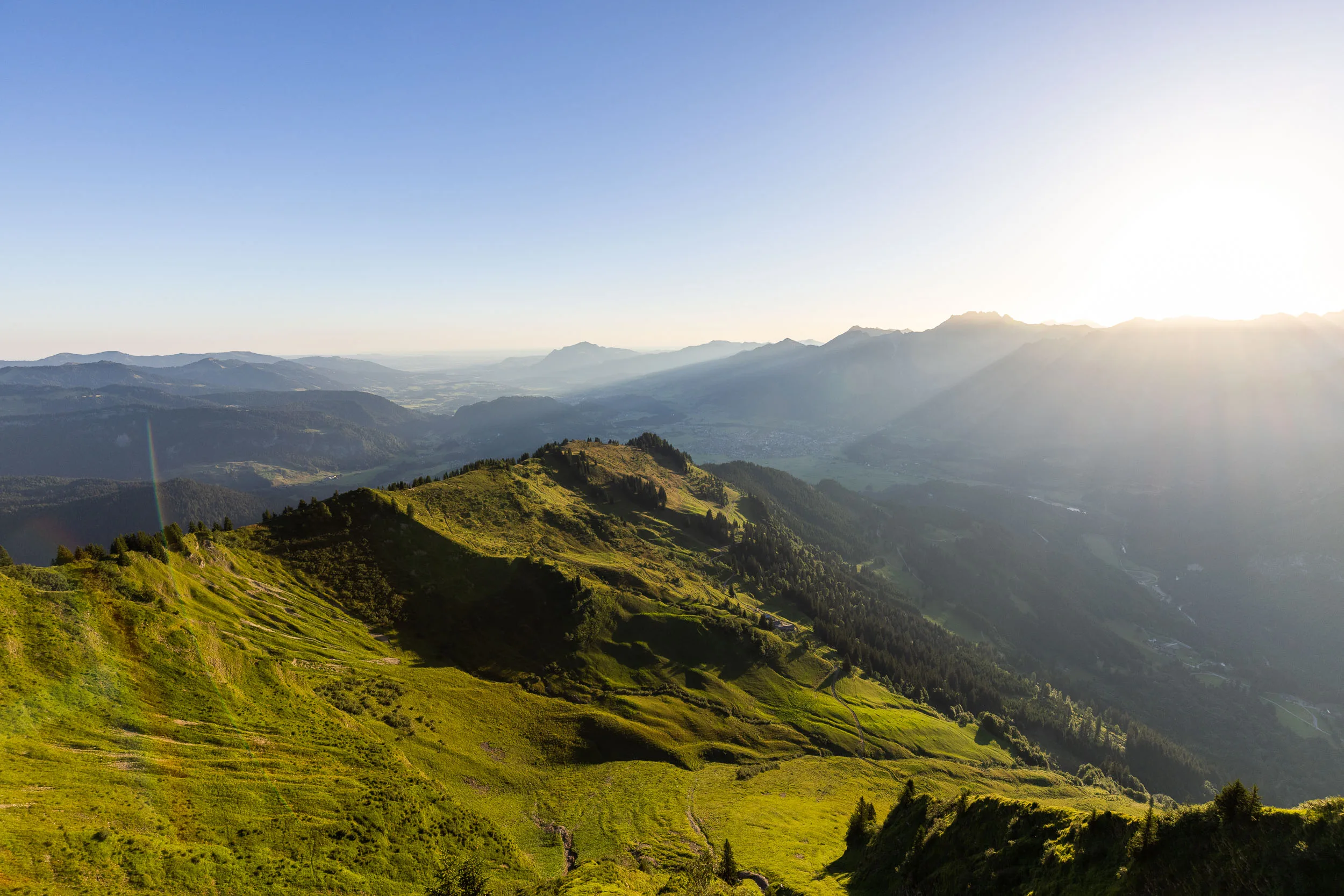 Sonnenaufgang in den Bergen am Fellhorn/Söllereck bei Oberstdorf.
