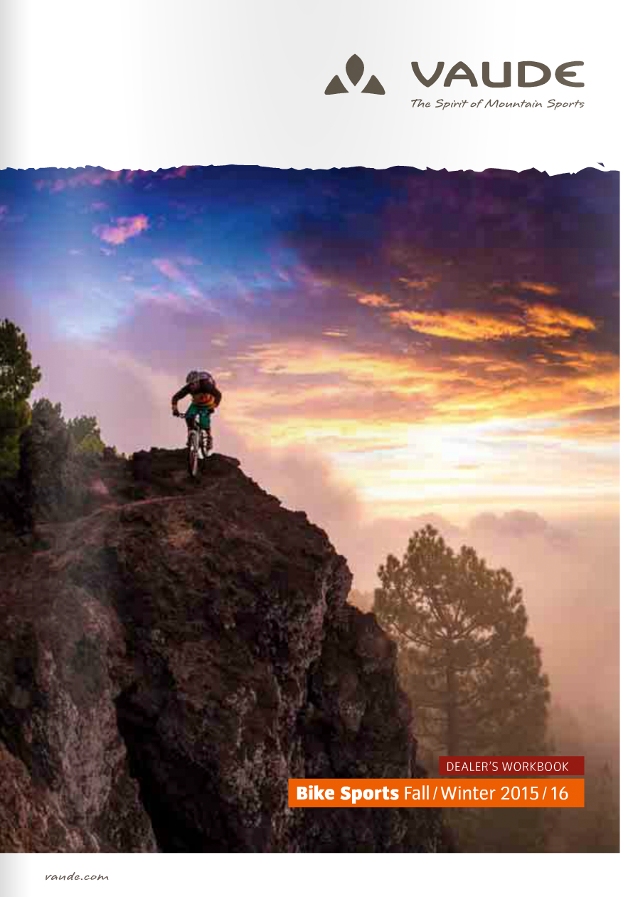 VAUDE Bike Sports Workbook — Titelmotiv mit Mountainbiker am Grat im Abendlicht, Foto: Bastian Morell